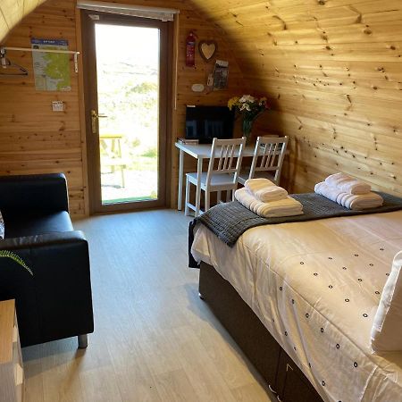 Earls View Maxi Pod Hotel Carna Екстериор снимка